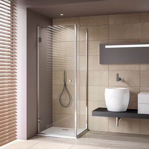 cabine de douche en inox