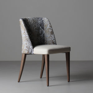 chaise de restaurant contemporaine
