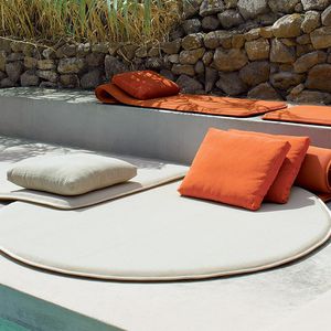 coussin extérieur 1