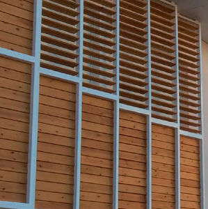 brise-soleil en bois / pour façade / vertical / orientable