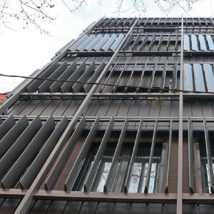 brise-soleil en métal 1