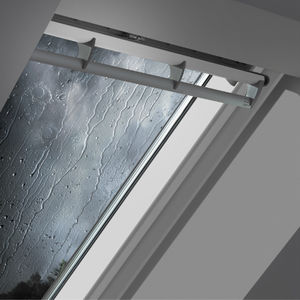 fenêtre de toit à projection / à pivot / en bois / à double vitrage