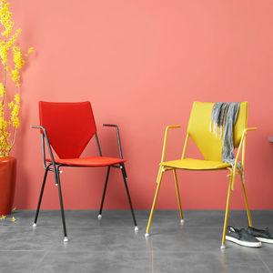 chaise contemporaine