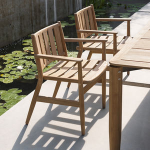 chaise contemporaine
