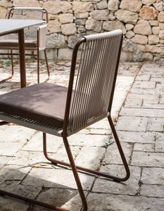 chaise contemporaine