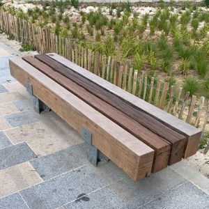 banc public contemporain