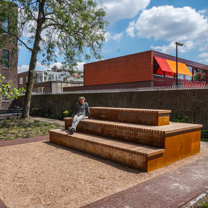 banc public contemporain