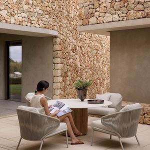table contemporaine