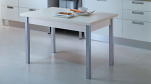table contemporaine / en stratifié / rectangulaire