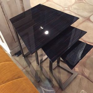 table gigogne contemporaine