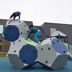 grimpeur pour aire de jeux
