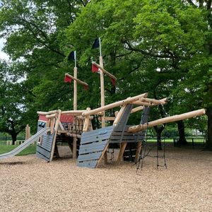 structure de jeu pour aire de jeux
