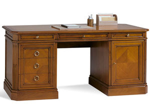 bureau de style Louis XVI