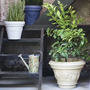 pot de jardin en polyéthylène basse densité (PEBD)