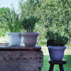 pot de jardin en polyéthylène basse densité (PEBD)