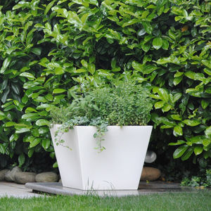 pot de jardin en polyéthylène basse densité (PEBD) 1