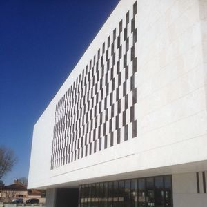 façade ventilée en marbre