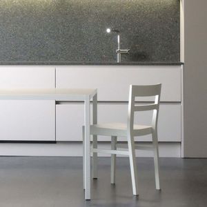 chaise contemporaine