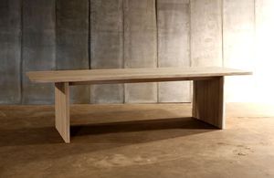 table contemporaine