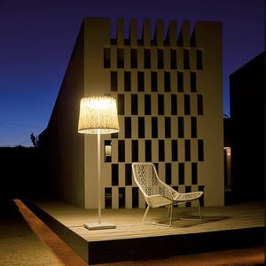 lampe sur pied