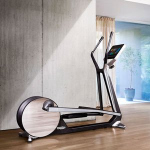 vélo elliptique pour parcours de santé
