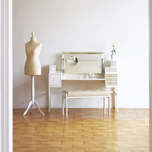 coiffeuse contemporaine