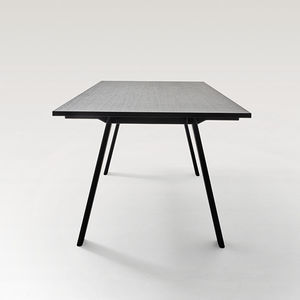 table contemporaine