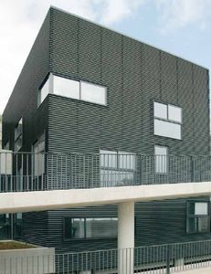 bardage en lames / d'aluminium / en enduit / en alliage