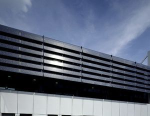 brise-soleil en verre