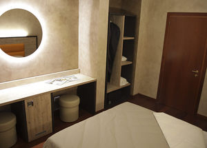 chambre d'hôtel contemporaine