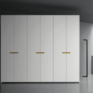 armoire contemporaine / en bois laqué / en frêne / à porte battante