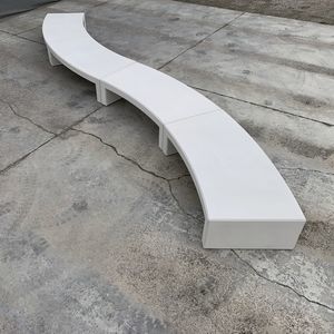 banc public contemporain