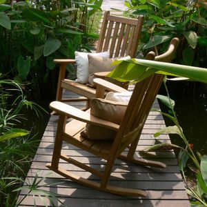 chaise de jardin classique