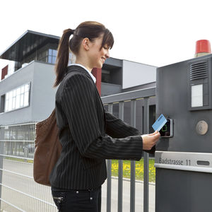 lecteur de cartes RFID / magnétique / pour contrôle d'accès automatique