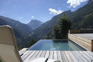 piscine à débordement 1