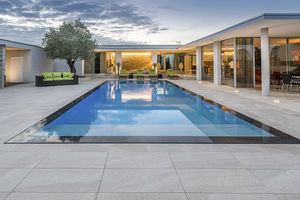 piscine enterrée / en béton / pour hôtel / miroir