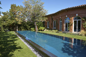 piscine à débordement 1