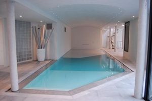 piscine d'intérieur 1
