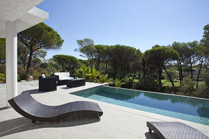 piscine à débordement 1