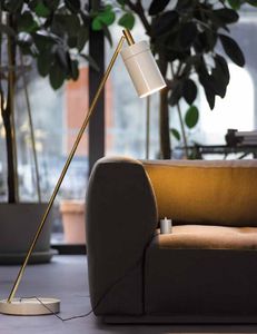 lampe sur pied