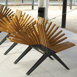 banc public / design original / en bois / en acier galvanisé