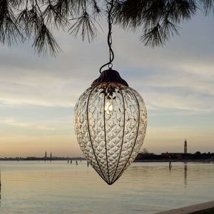 lampe sur piquet