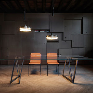 table contemporaine
