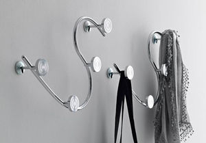 porte-manteau mural 1