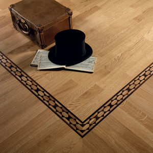 parquet massif / à coller / huilé / vernis