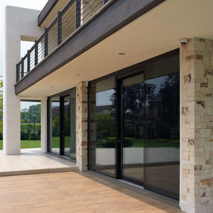 fenêtre en aluminium
