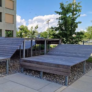 banc contemporain 1