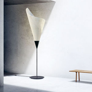 lampe sur pied