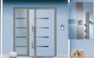 porte d'entrée / battante / en aluminium / avec vantail latéral fixe