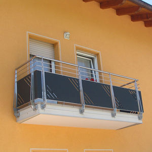 balcon à panneaux